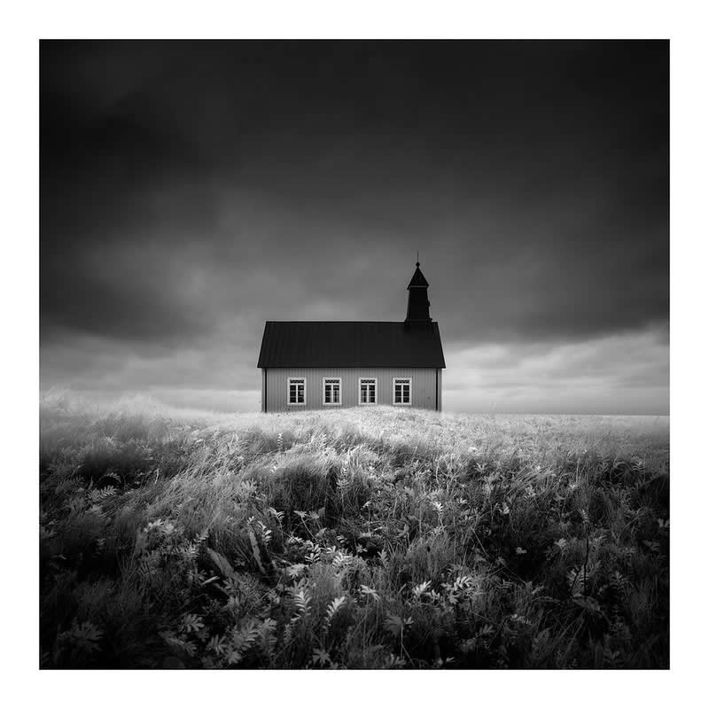 Black and White Landscape Photography by Jay Vulture