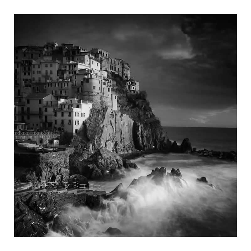 Black and White Landscape Photography by Jay Vulture