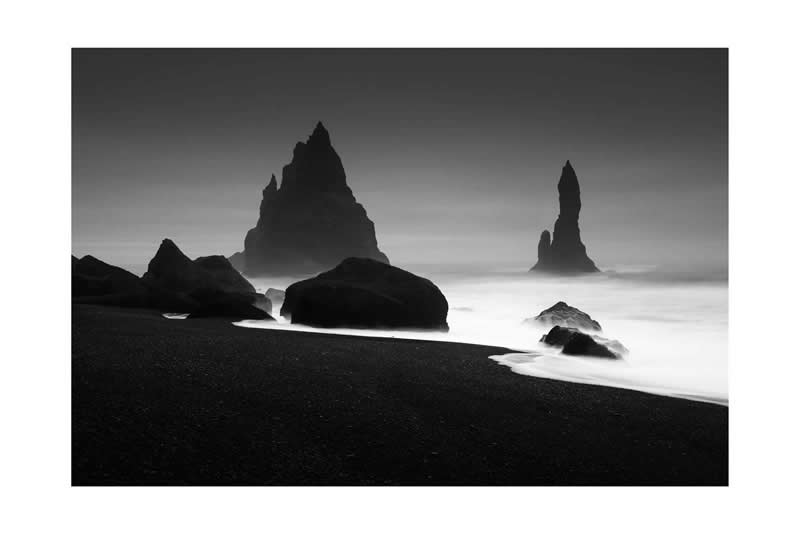 Black and White Landscape Photography by Jay Vulture