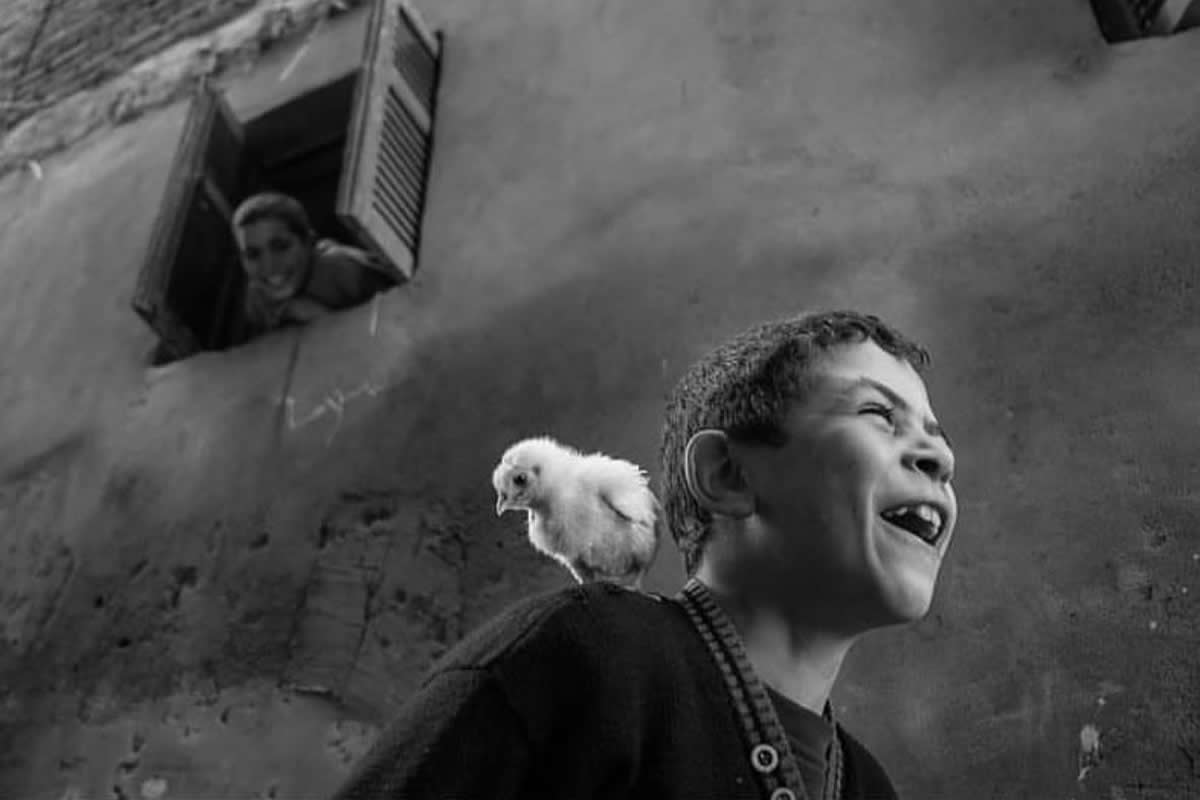 Striking Black And White Street Photos For Your Inspiration
