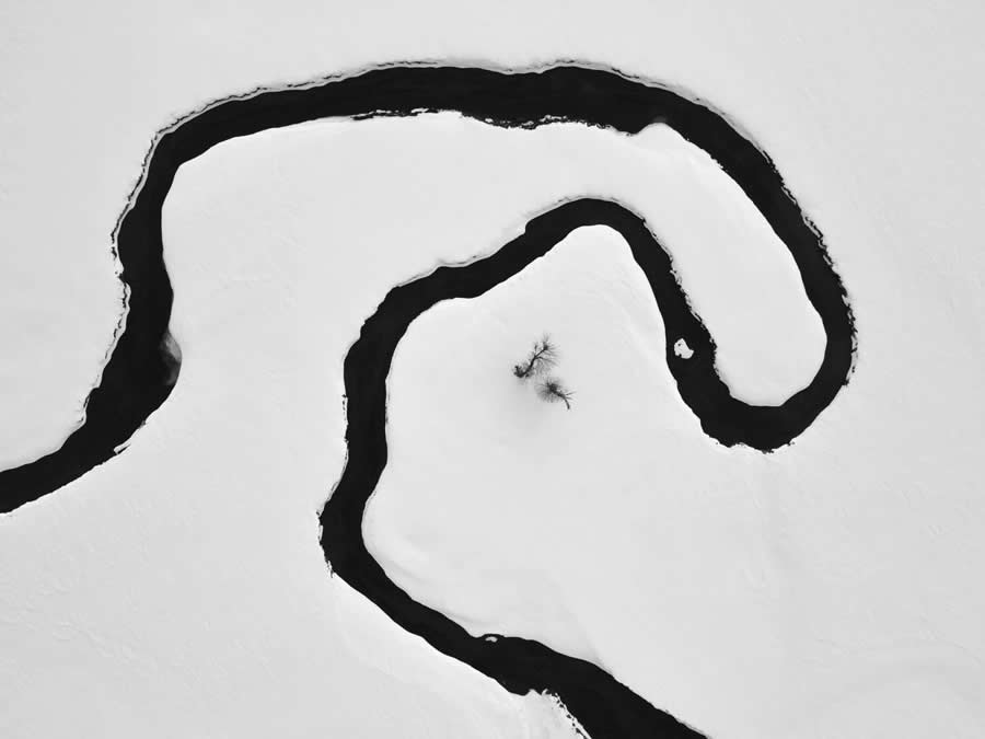 35 Photography Awards Black and White Photos