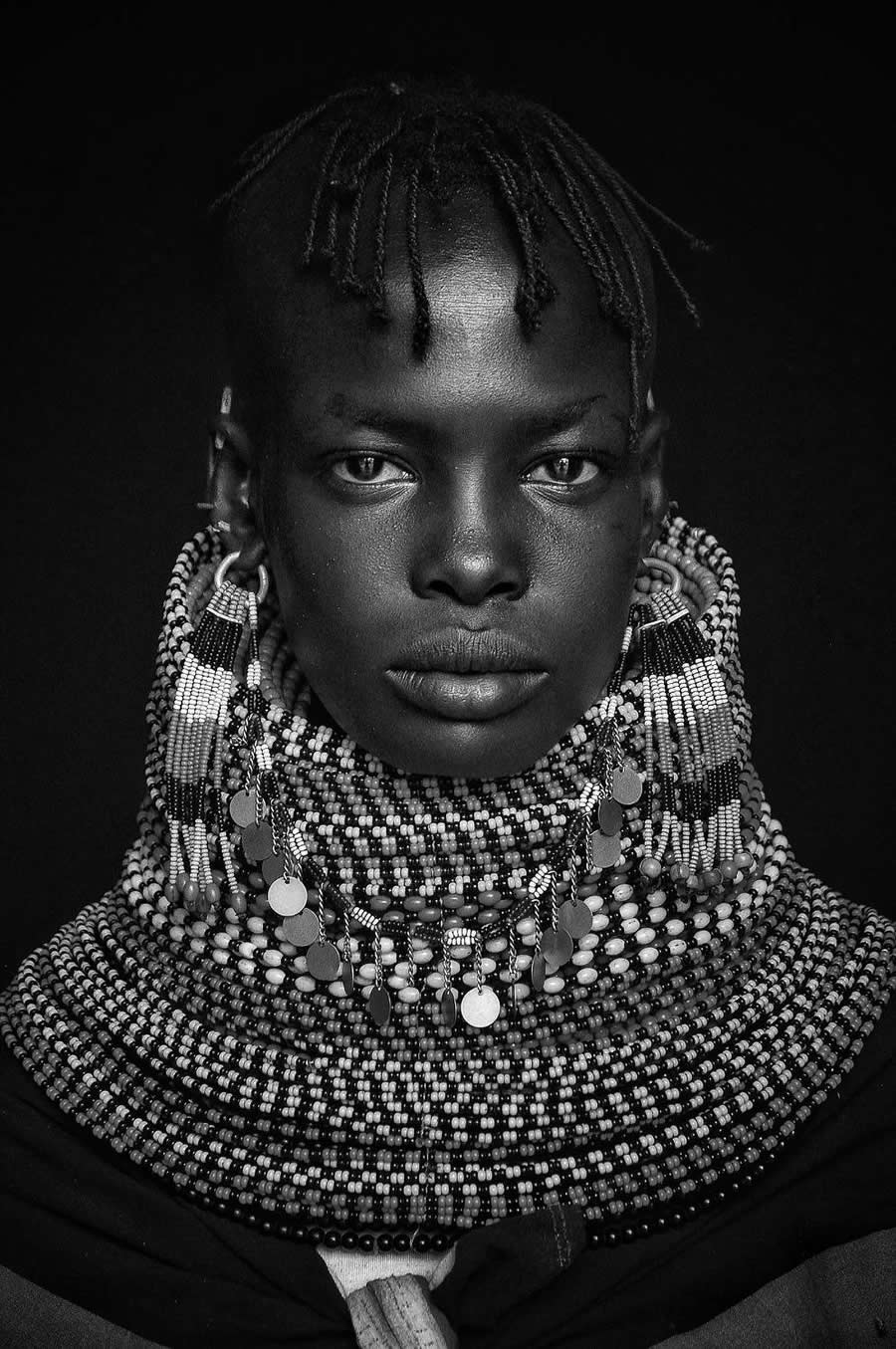 35 Photography Awards Black and White Photos