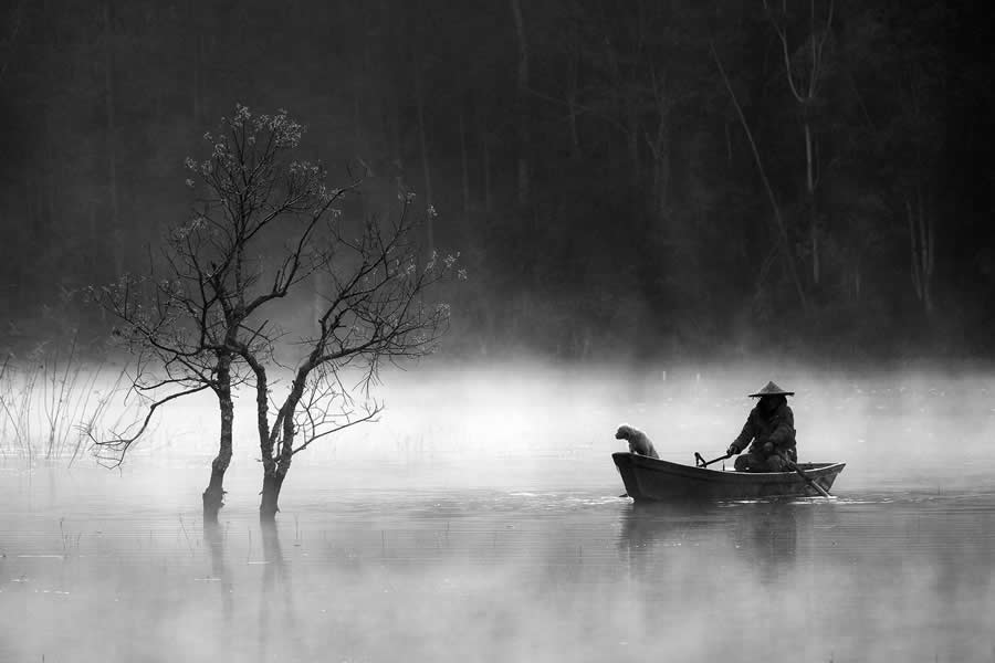 35 Photography Awards Black and White Photos