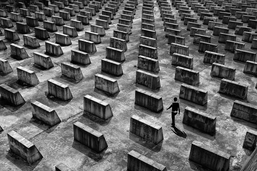 35 Photography Awards Black and White Photos