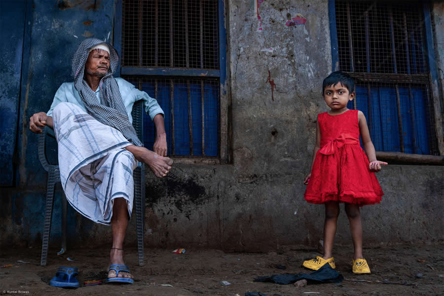 Indian Street Photography by Kuntal Biswas