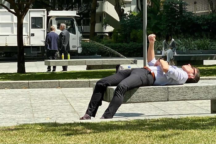 Perfectly Timed Street Moments Captured by Photographer Edas Wong