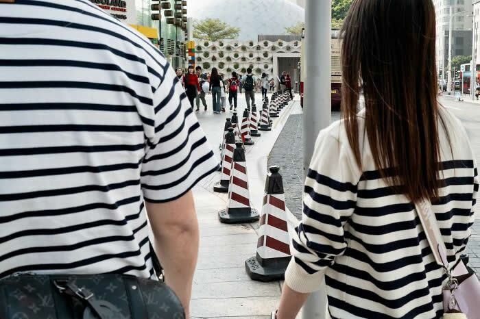 Perfectly Timed Street Moments Captured by Photographer Edas Wong