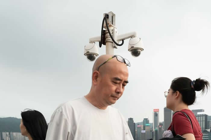 Perfectly Timed Street Moments Captured by Photographer Edas Wong