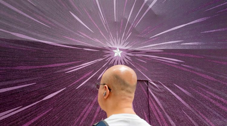 Perfectly Timed Street Moments Captured by Photographer Edas Wong