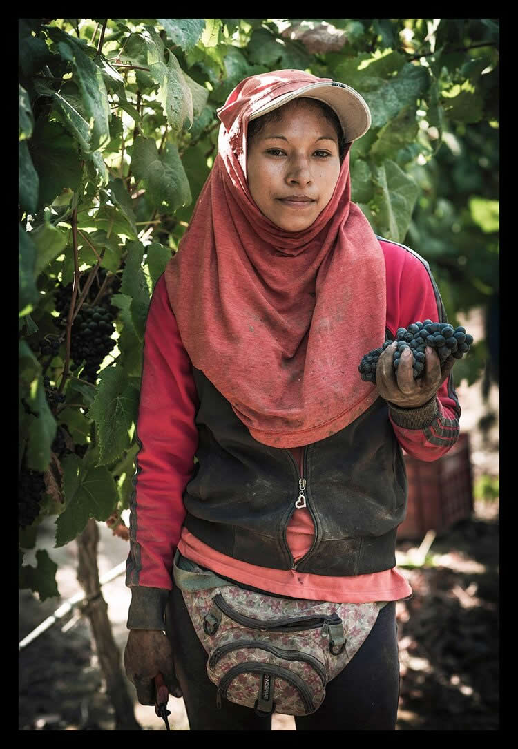 Peruvian Beauty Through the Lens of Yayo Lopez