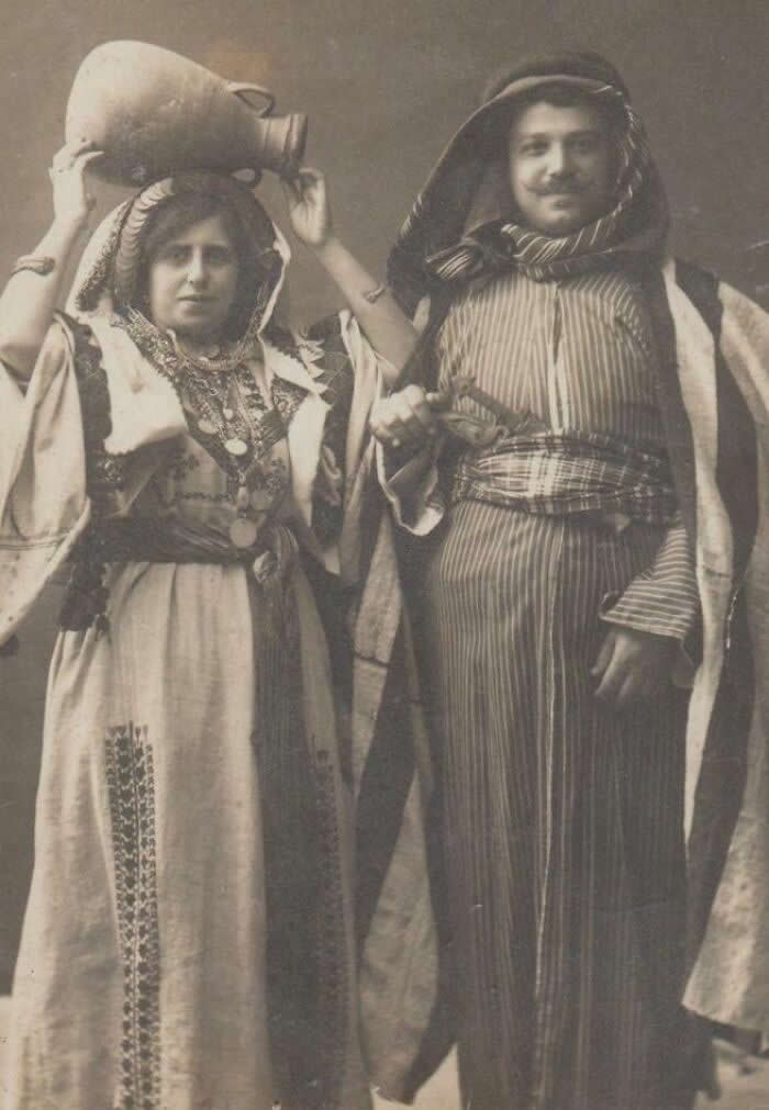 Rare Historical Photos From 100 Years Ago That Will Change Your Perspective