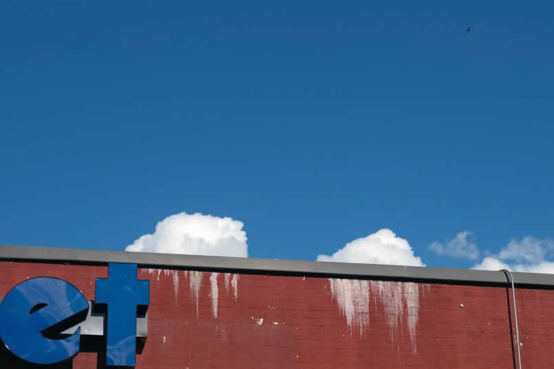 Street Photos with Perfect Timing and Unexpected Moments by Eric Kogan