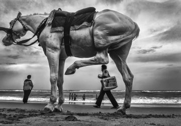 Black-and-White Photos That Show the Power of Composition in Street Photography
