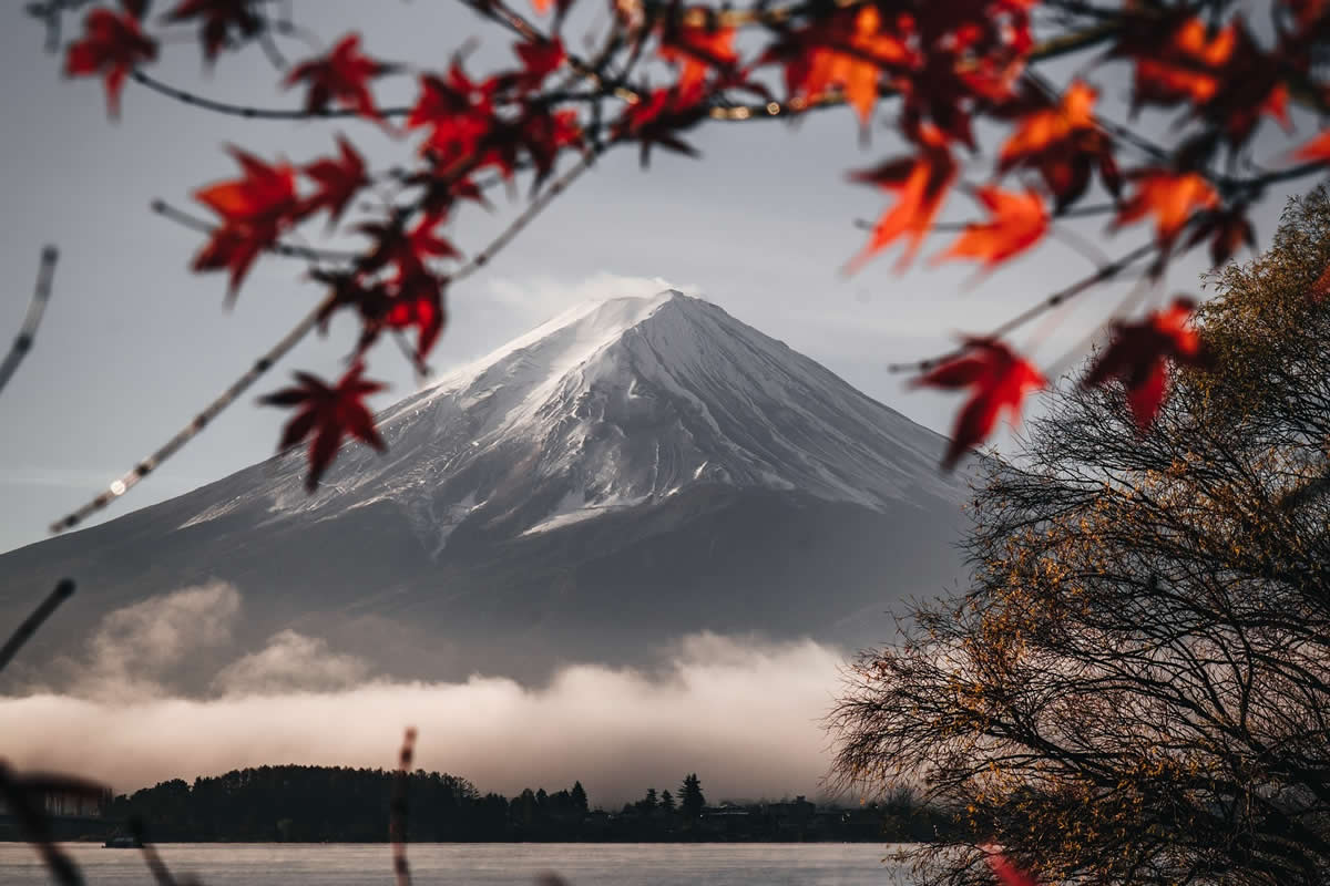 20 Beautiful Photos of Mount Fuji in Every Season and from Every Angle by Ryosuke Kosuge