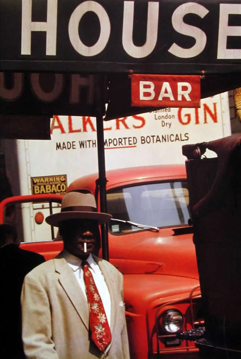 Master Color Street Photographer Saul Leiter