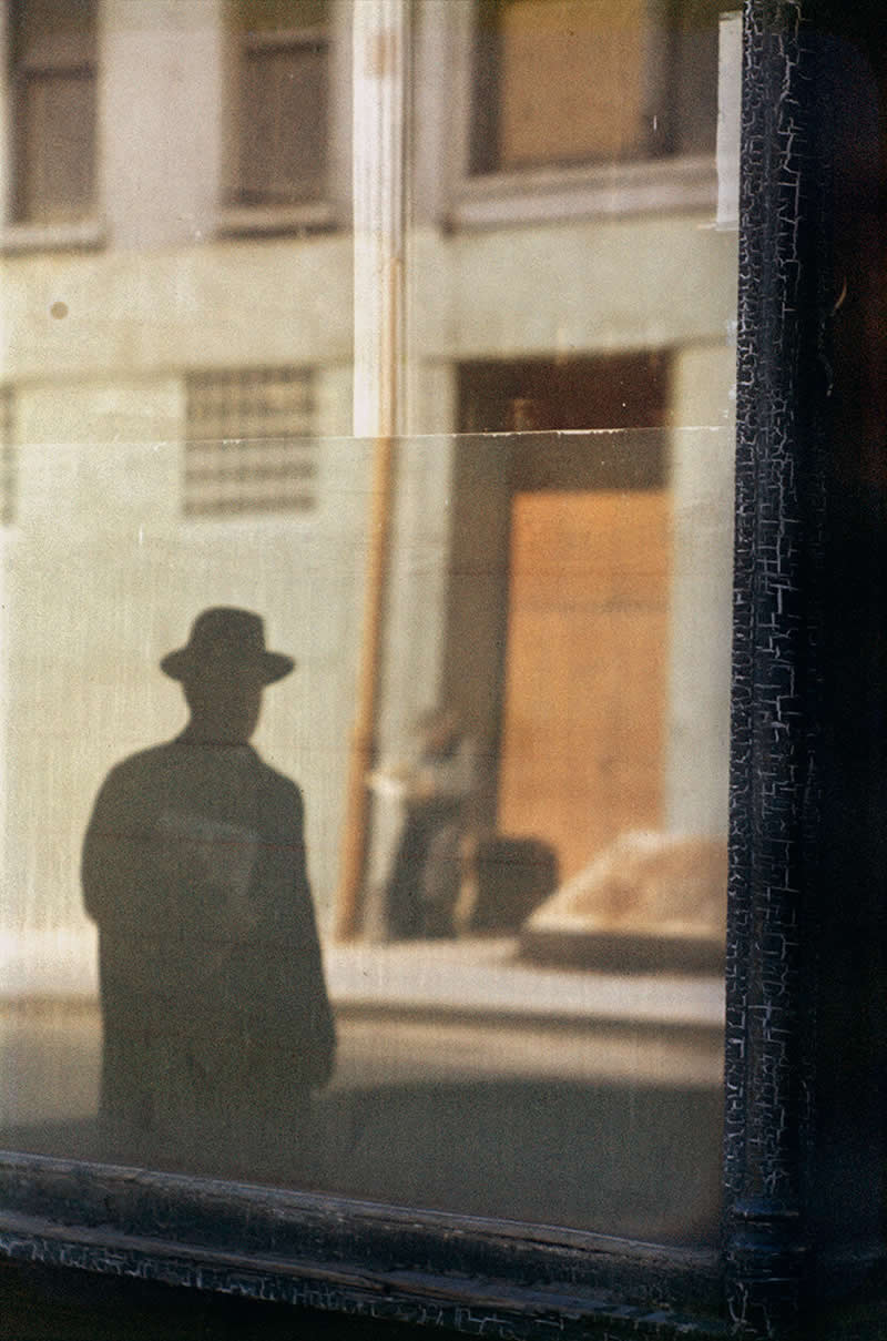 Master Color Street Photographer Saul Leiter