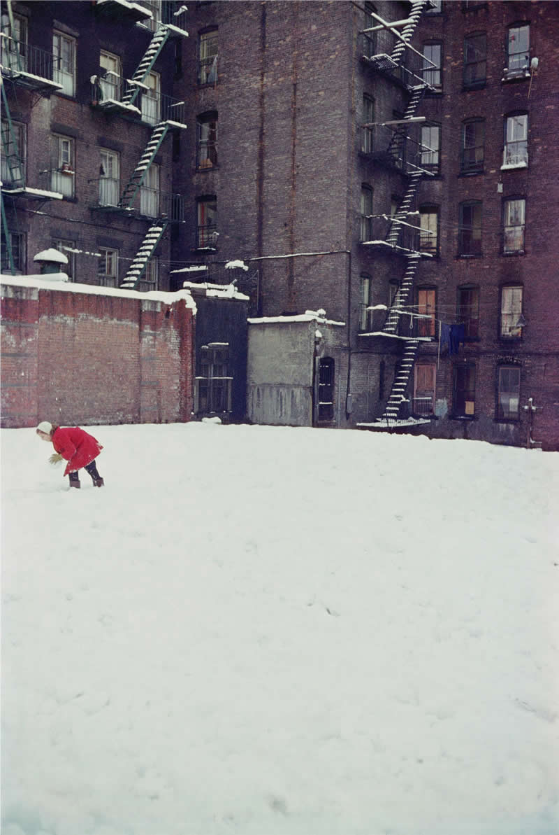 Master Color Street Photographer Saul Leiter