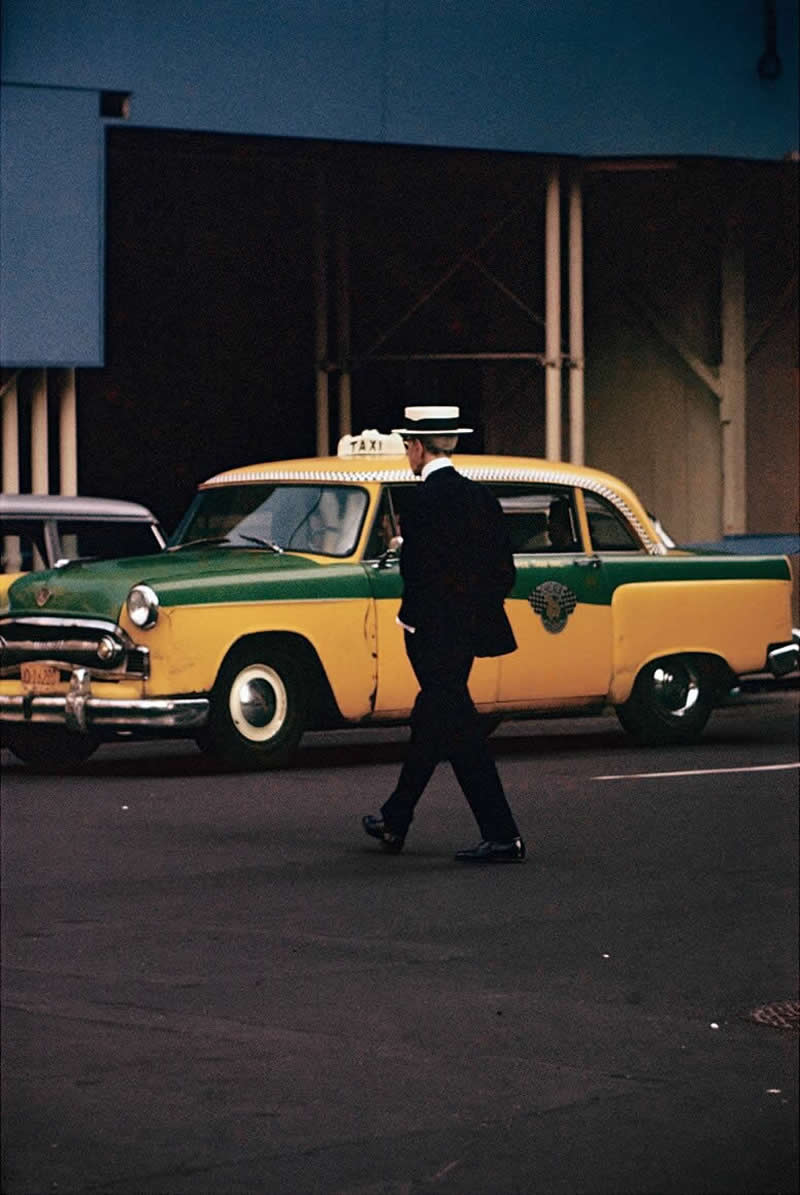 Master Color Street Photographer Saul Leiter