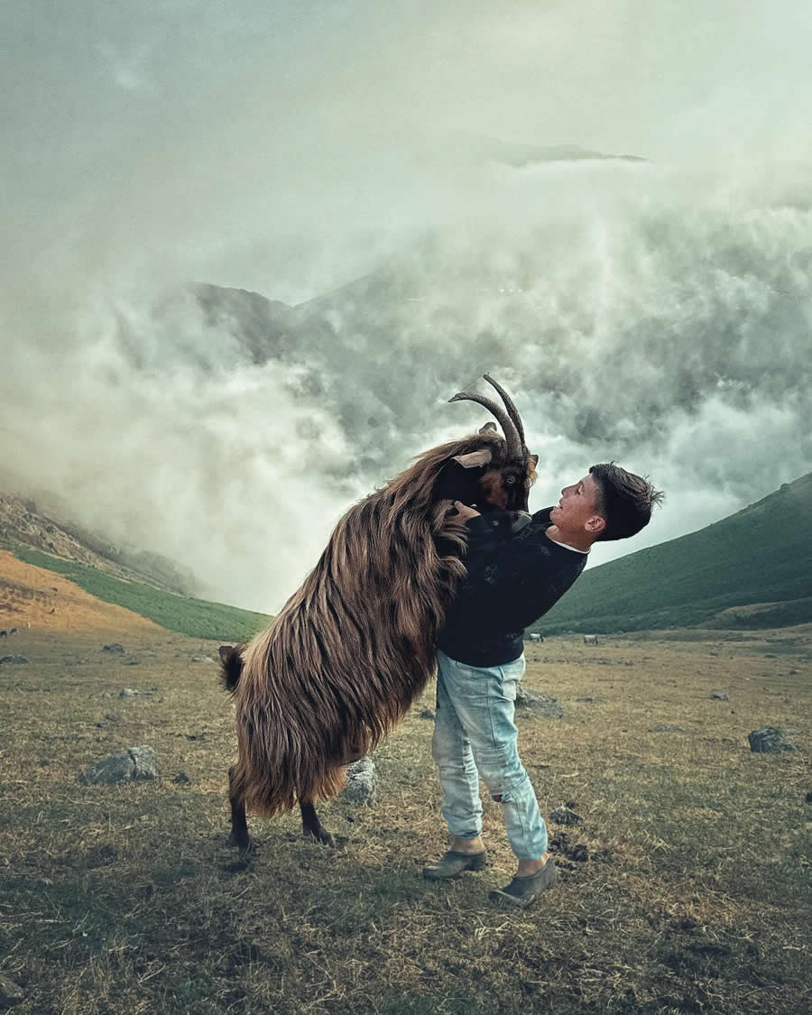 Soulful Portraits of Iranian People by Hojjat Hamidi