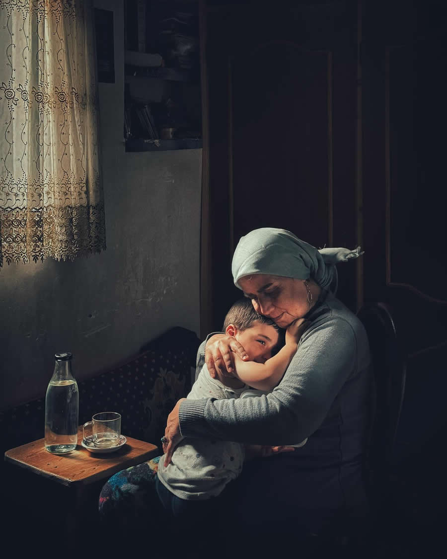 Soulful Portraits of Iranian People by Hojjat Hamidi