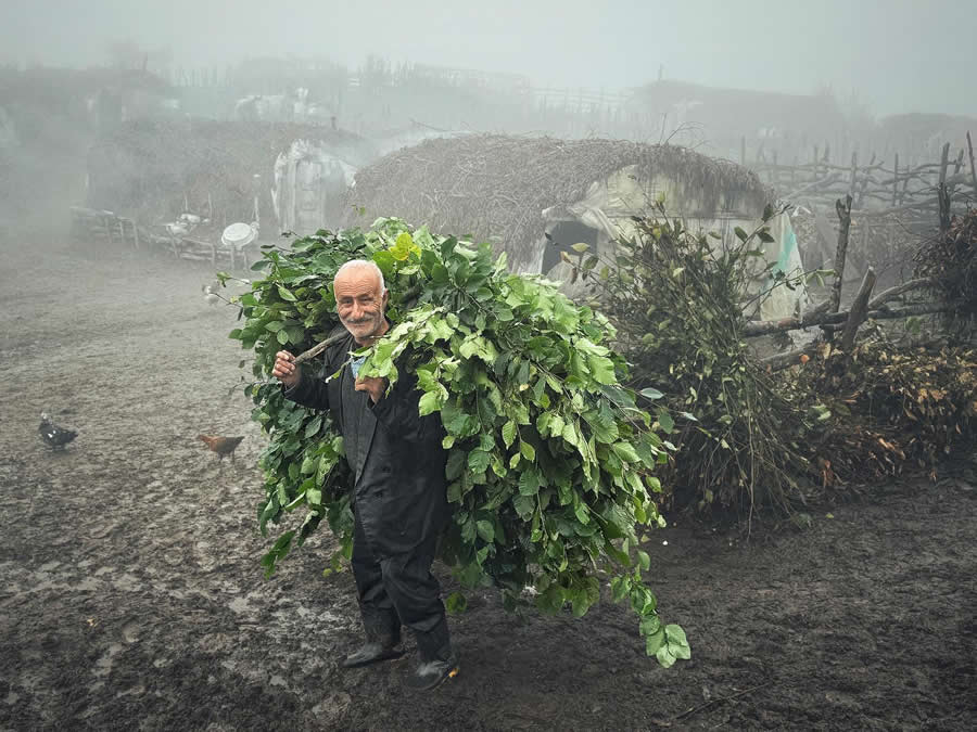 Soulful Portraits of Iranian People by Hojjat Hamidi