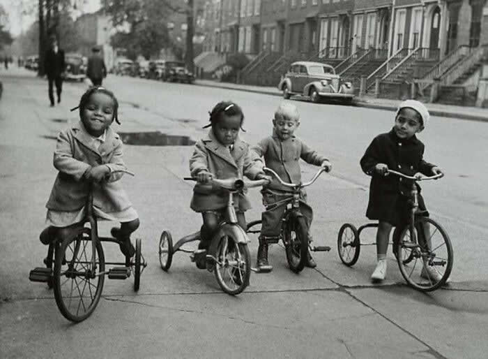 Photos That Reveal the Untold and Unseen Side of History