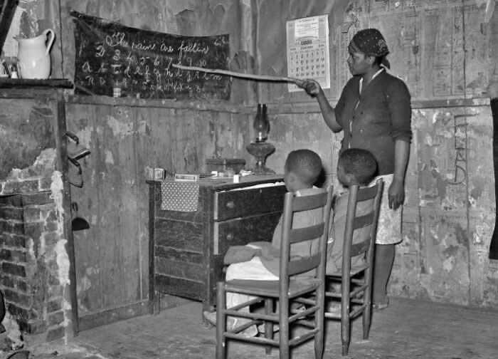 Photos That Reveal the Untold and Unseen Side of History