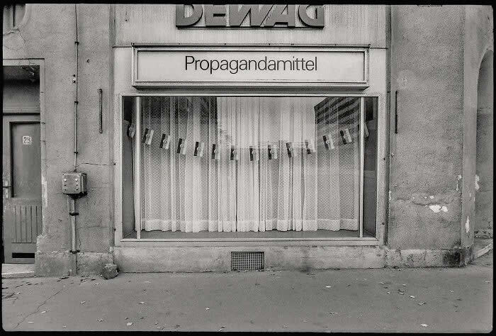 Poignant Everyday Life Photos of 1980s East Germany by Henk Kosche
