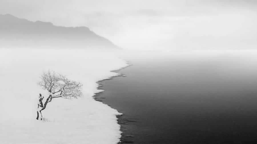 Poetic Black and White Landscapes by Mostafa Nodeh