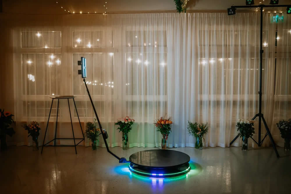 Photo Booths for School Events in Toronto