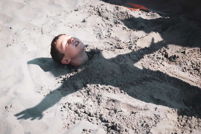 Perfectly Timed Street Photos by Luca Regoli