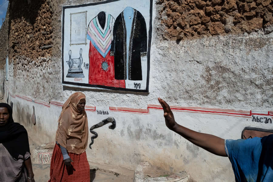 Street Phootography of Ethiopia by Sebastian Piatek