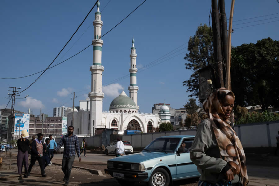 Street Phootography of Ethiopia by Sebastian Piatek