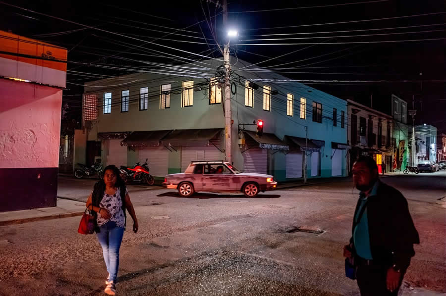 Street Photography by Noel Rojo