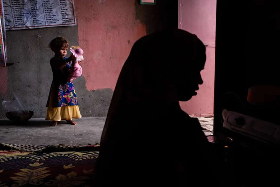 Street Photography by Noel Rojo