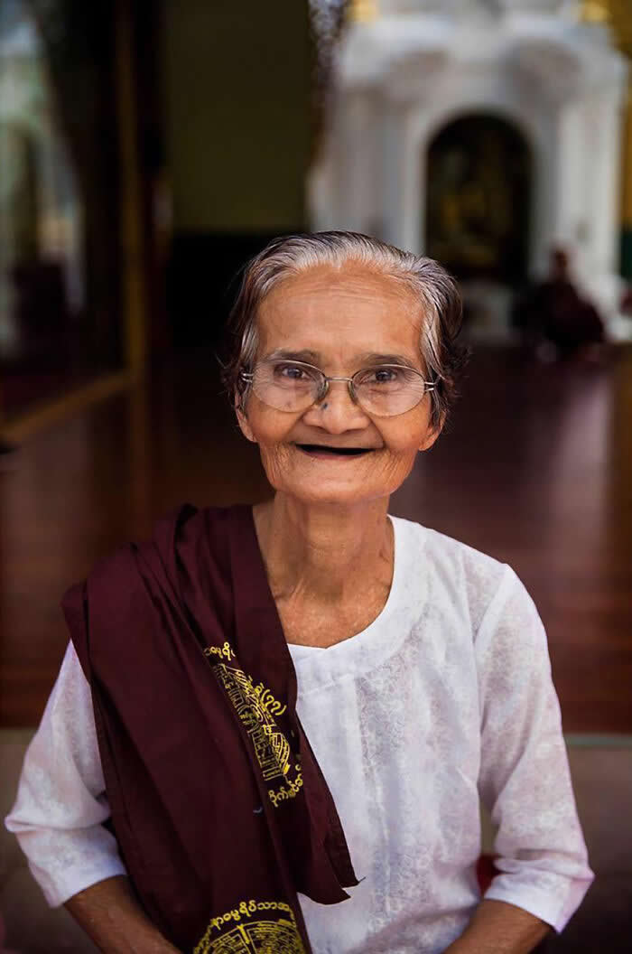  Beauty and Strength of Older Women by Mihaela Noroc