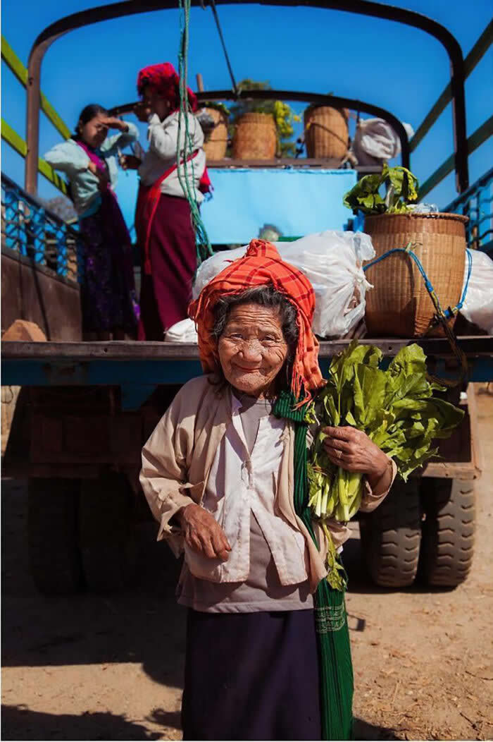  Beauty and Strength of Older Women by Mihaela Noroc