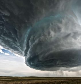 35 Unseen Moments That Will Change the Way You See the World
