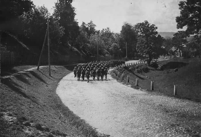 Timeless Photos That Show the World as It Was 100 Years Ago