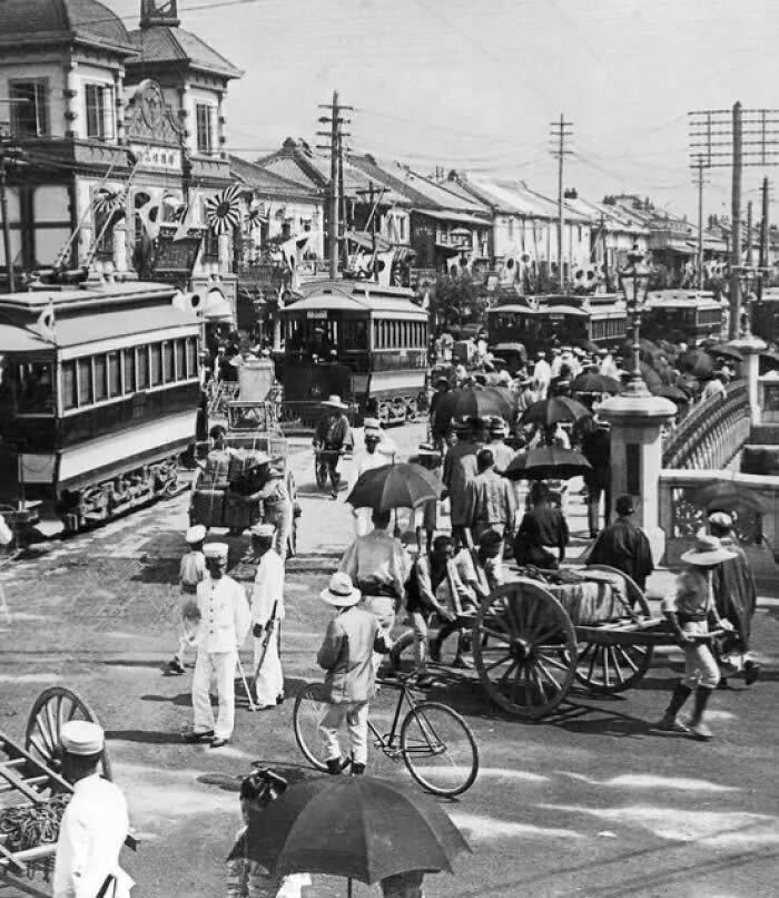 Timeless Photos That Show the World as It Was 100 Years Ago