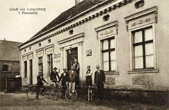 Timeless Photos That Show the World as It Was 100 Years Ago