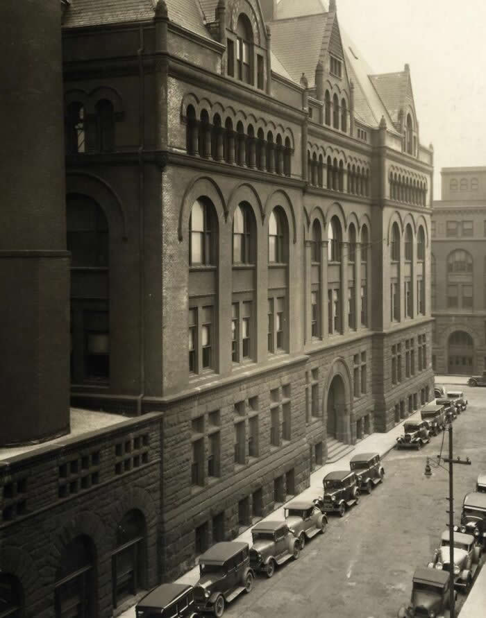 Timeless Photos That Show the World as It Was 100 Years Ago