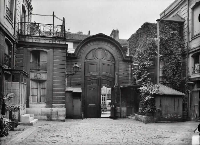 Timeless Photos That Show the World as It Was 100 Years Ago