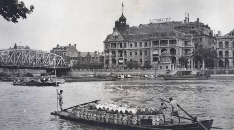 Timeless Photos That Show the World as It Was 100 Years Ago