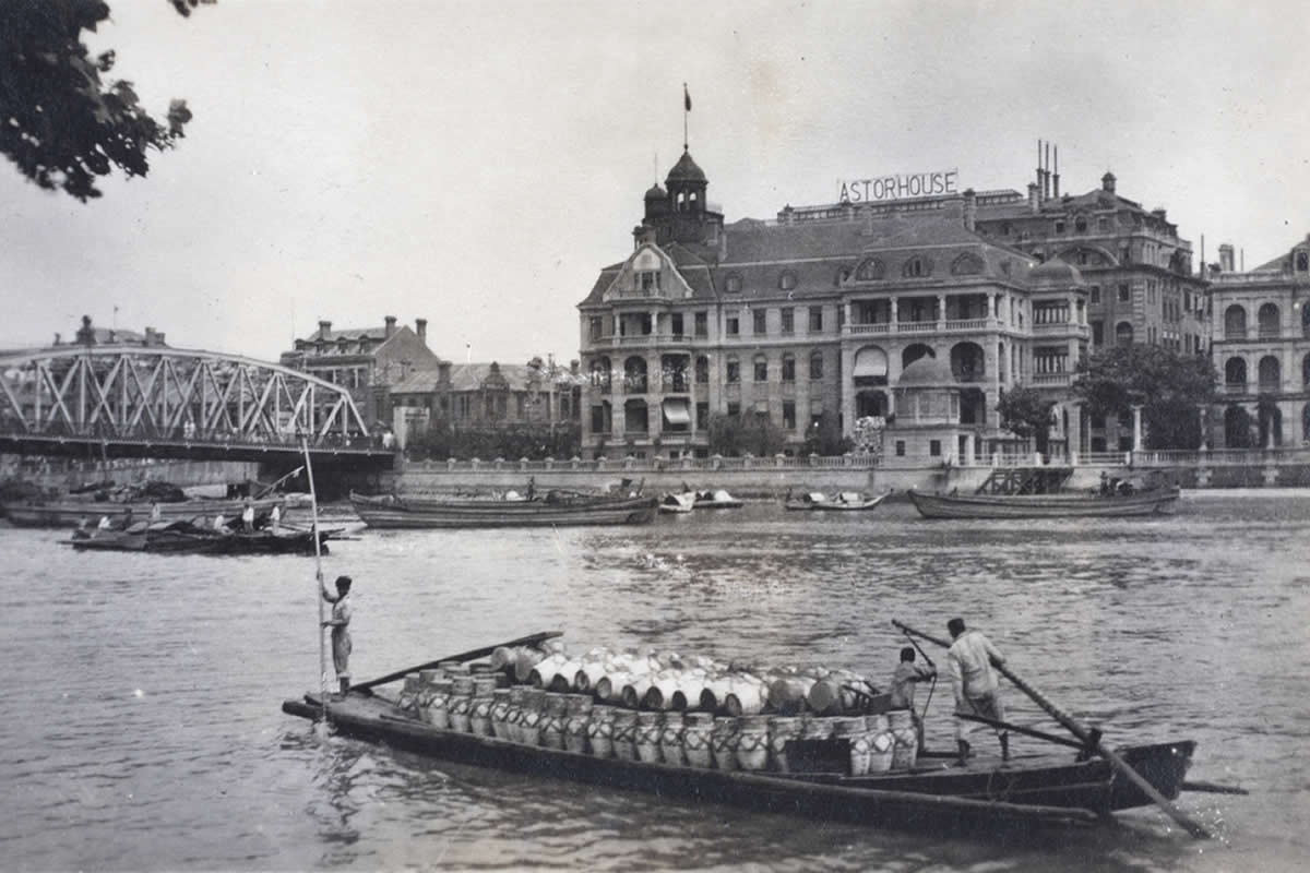 Timeless Photos That Show the World as It Was 100 Years Ago