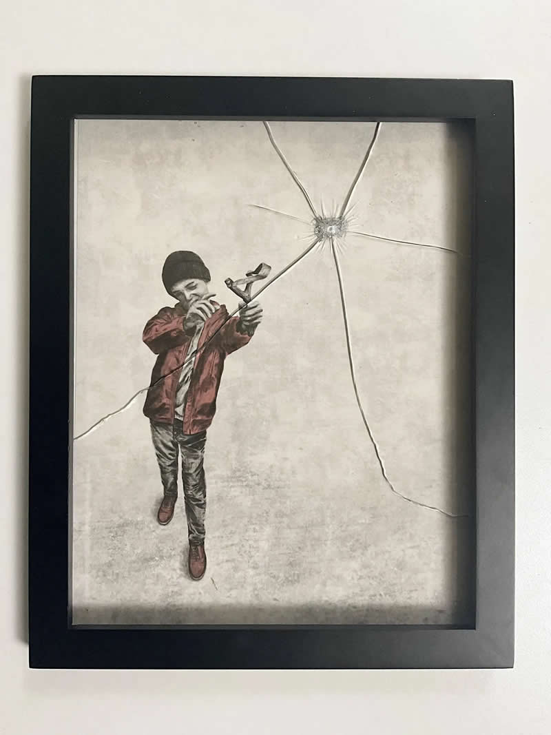 Experimental Frames by Andrew Scott That Break Artistic Boundaries