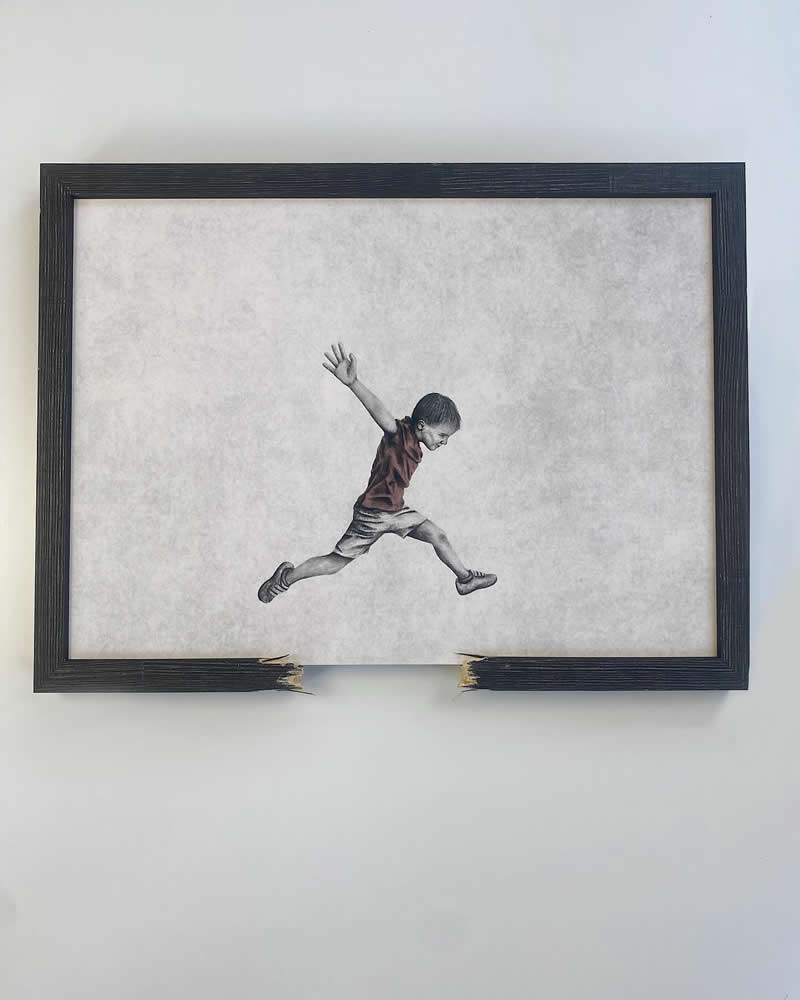 Experimental Frames by Andrew Scott That Break Artistic Boundaries