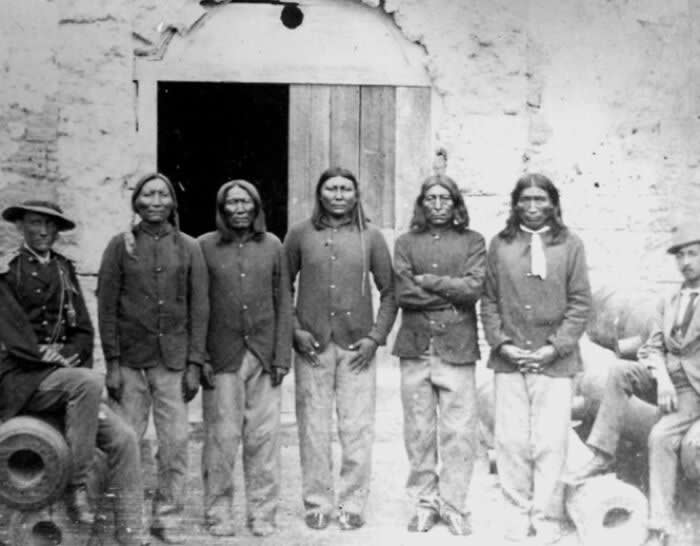 Historic Photos That Tell the Story of American Life