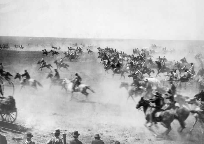 Historic Photos That Tell the Story of American Life