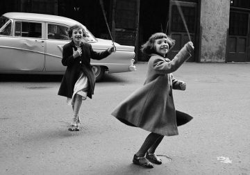 Iconic Black And White Photos by Legendary Photographers